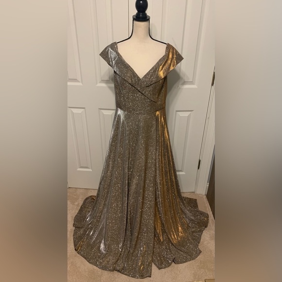 Xscape Dresses & Skirts - Xscape Plus Draped Off-The-Shoulder Metallic Gown